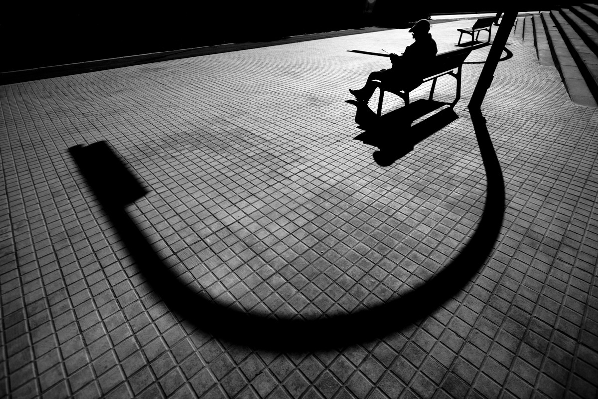 bench-people-shadow-light-smile-conceptual
