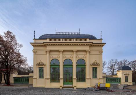 Pivo se sem chodilo pít už v 19. století. Pavilon Bohemia na Výstavišti od architekta Buldra si zasloužil záchranu